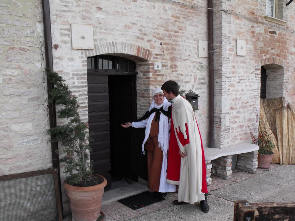 Appartamento Nel Castello Presso Gubbio Fossato di Vico Szoba fotó