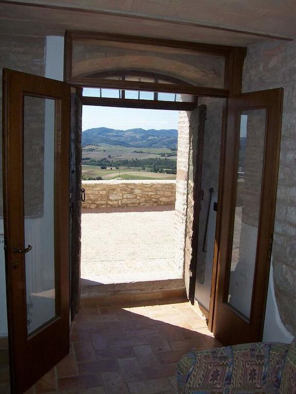 Appartamento Nel Castello Presso Gubbio Fossato di Vico Szoba fotó